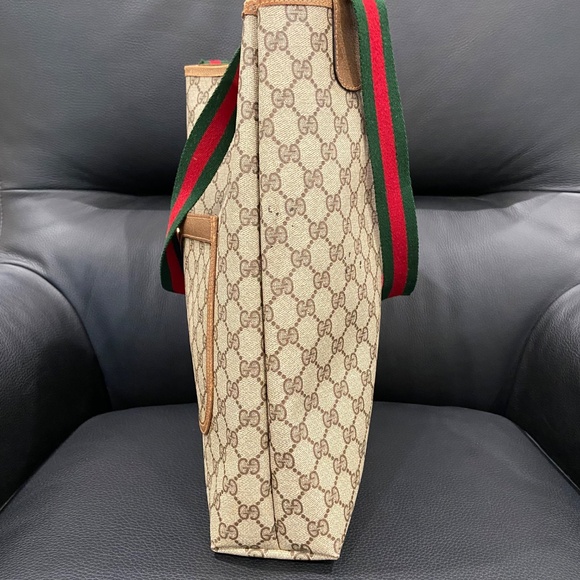 Vintage Gucci Supreme Sherry Line Tote – GG Monogram Canvas, Classic Web Stripe - Picture 5 of 16